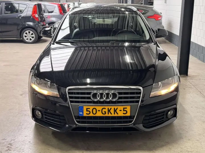 Audi A4 2008 photo 2
