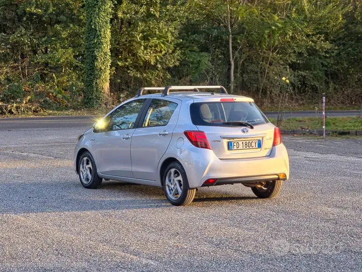 Toyota Yaris 2016 photo 3