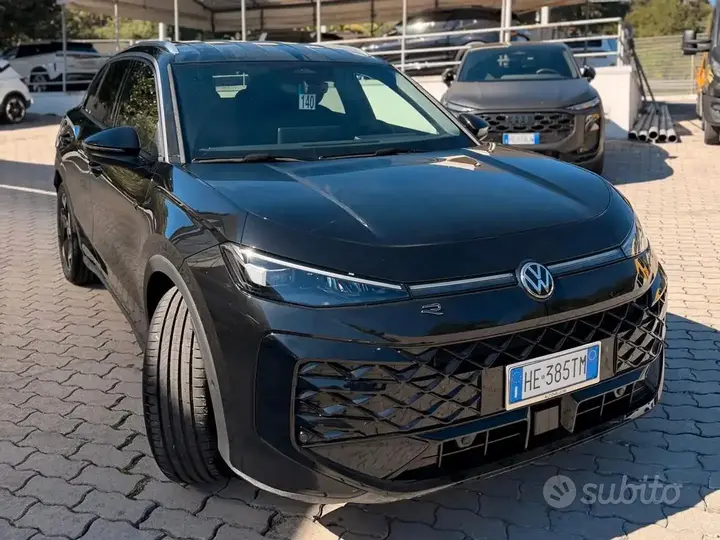 Volkswagen T-Roc 2026 photo 2