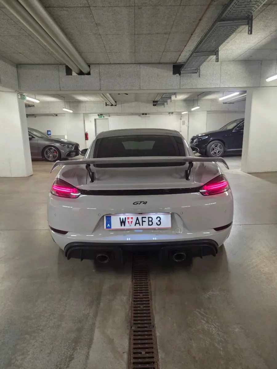 Porsche 718 2021 photo 2