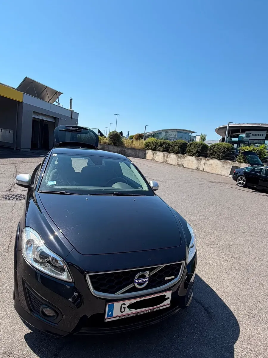 Volvo C30 2011 photo 2