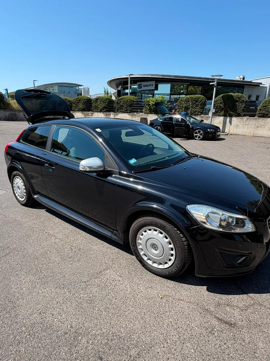 Volvo C30 2011 photo 3