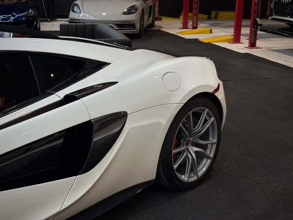 Mclaren 570S 2016 photo 5