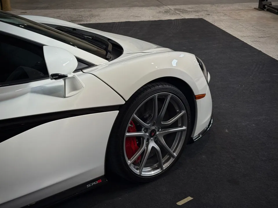 Mclaren 570S 2016 photo 4