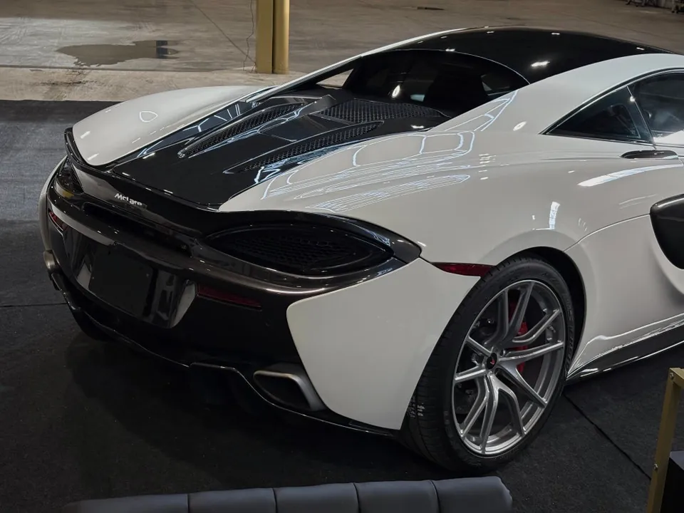 Mclaren 570S 2016 photo 3