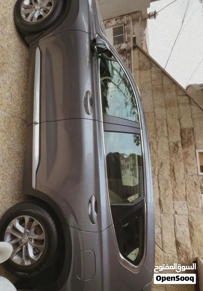 Hyundai Santa Fe 2019 photo 2