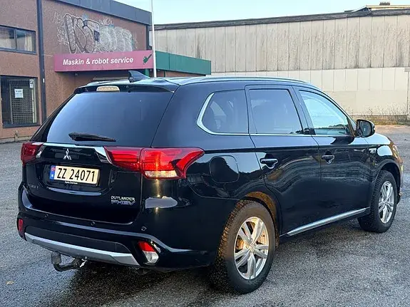 Mitsubishi Outlander 2017 photo 5