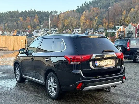 Mitsubishi Outlander 2017 photo 3