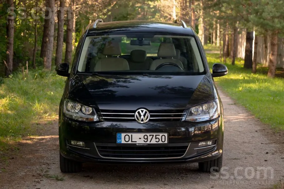 Volkswagen Sharan 2011 photo 2