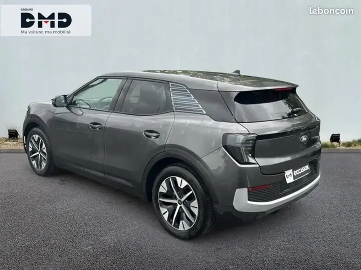 Ford Explorer 2025 photo 3