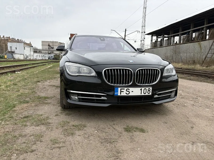 BMW 730