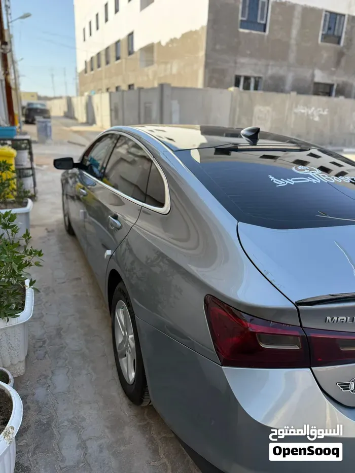 Chevrolet Malibu 2023 photo 3