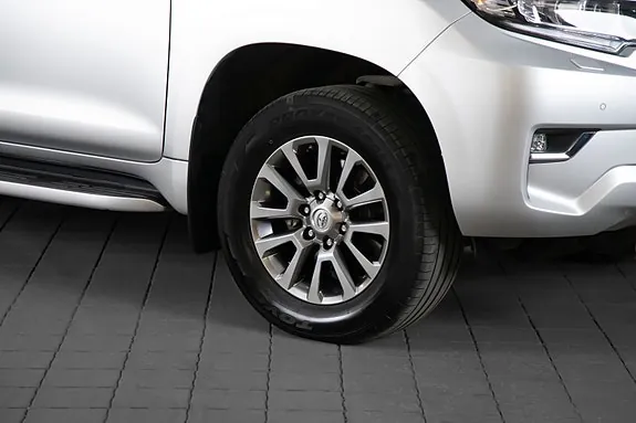 Toyota Land Cruiser 2018 photo 5