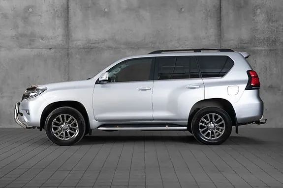 Toyota Land Cruiser 2018 photo 3