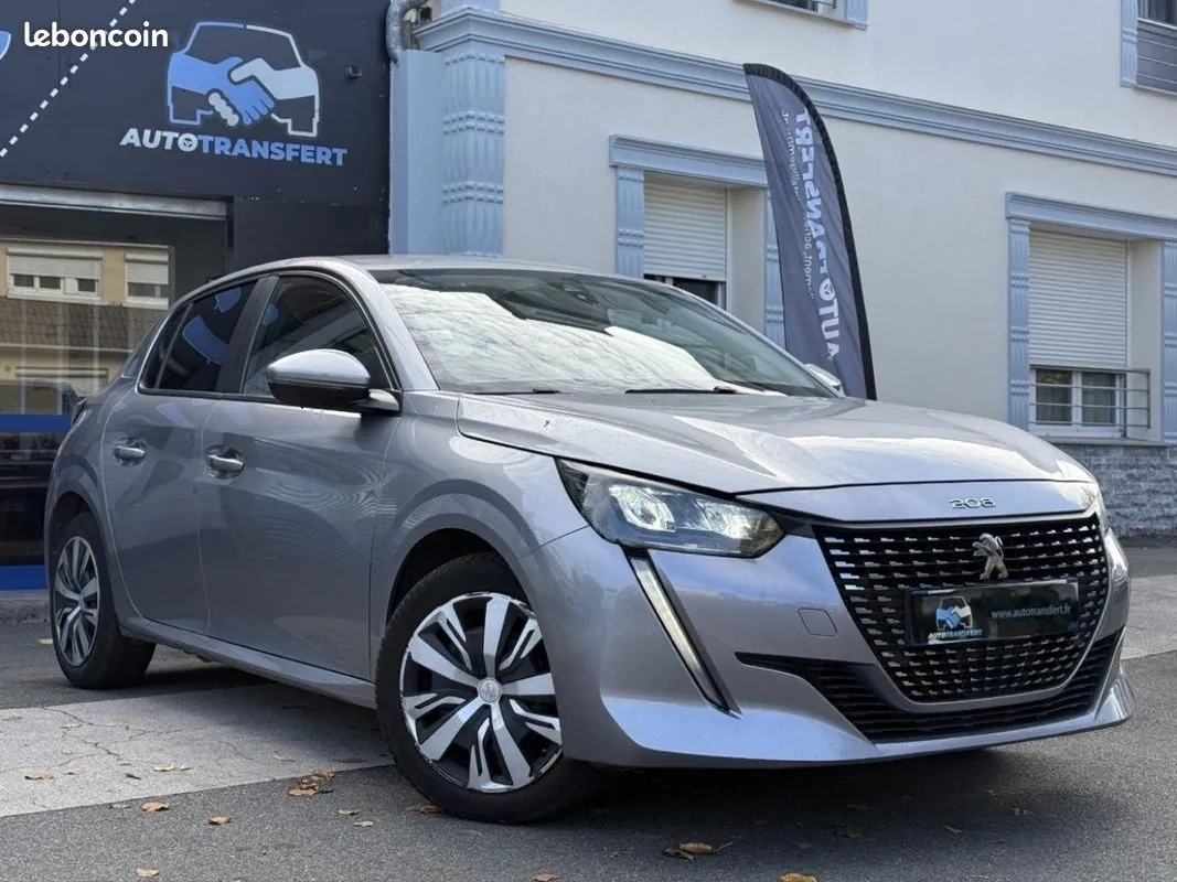 Peugeot 208 2020 photo 2