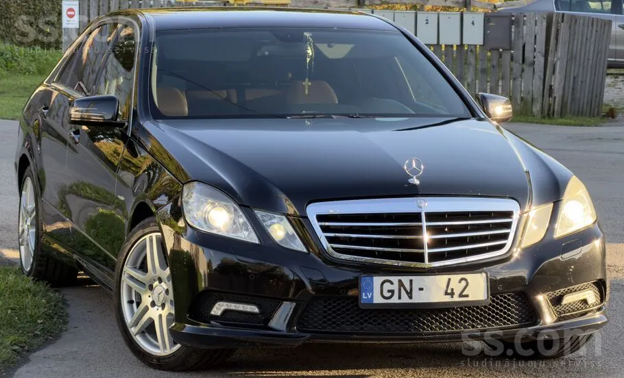 Mercedes-Benz E350