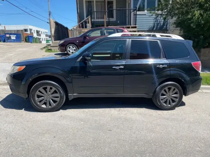 Subaru Forester 2013 photo 2