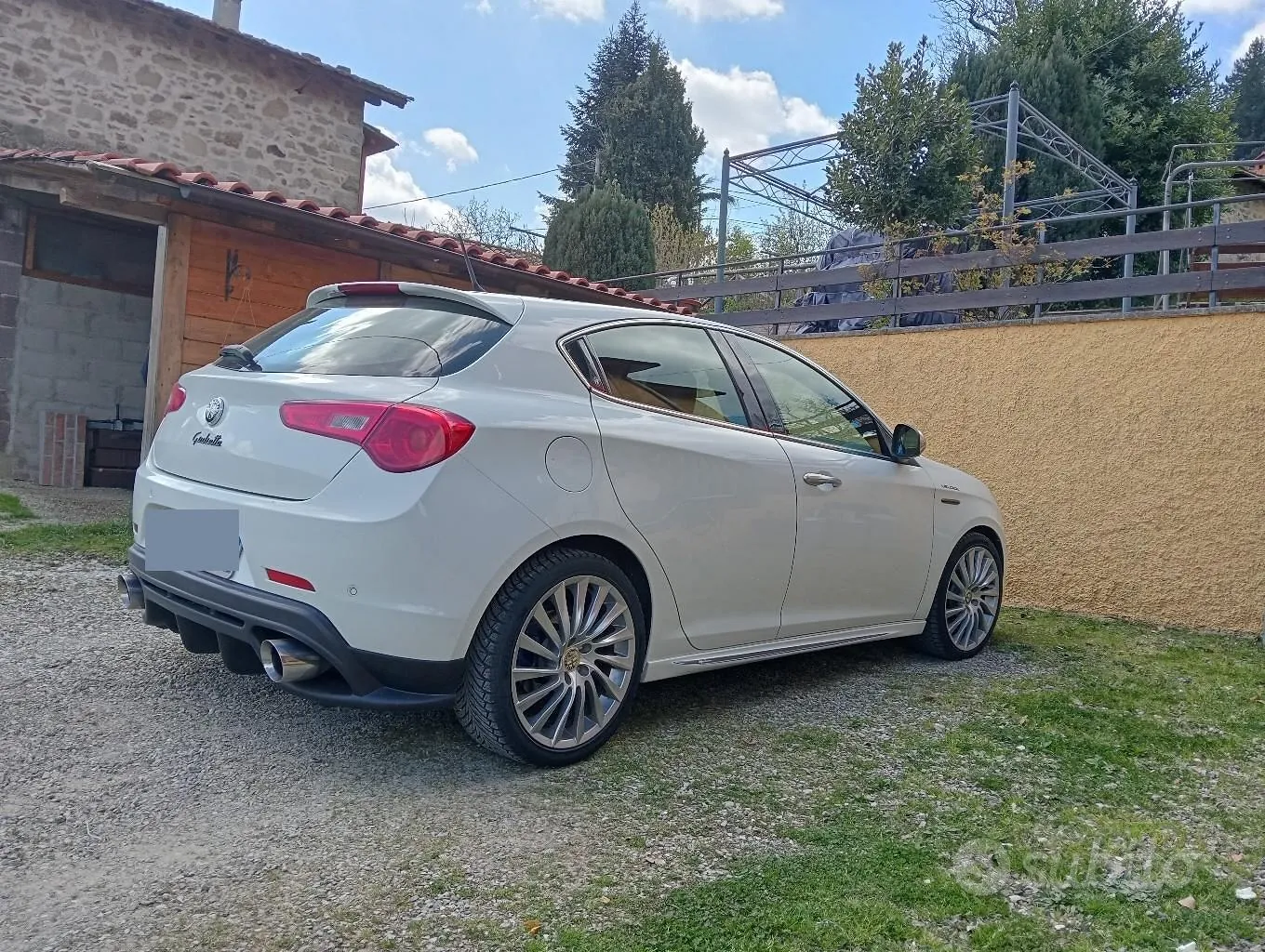 Alfa Romeo Giulietta 2011 photo 3