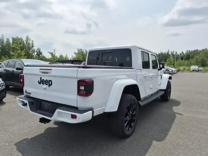 Jeep Gladiator 2023 photo 5