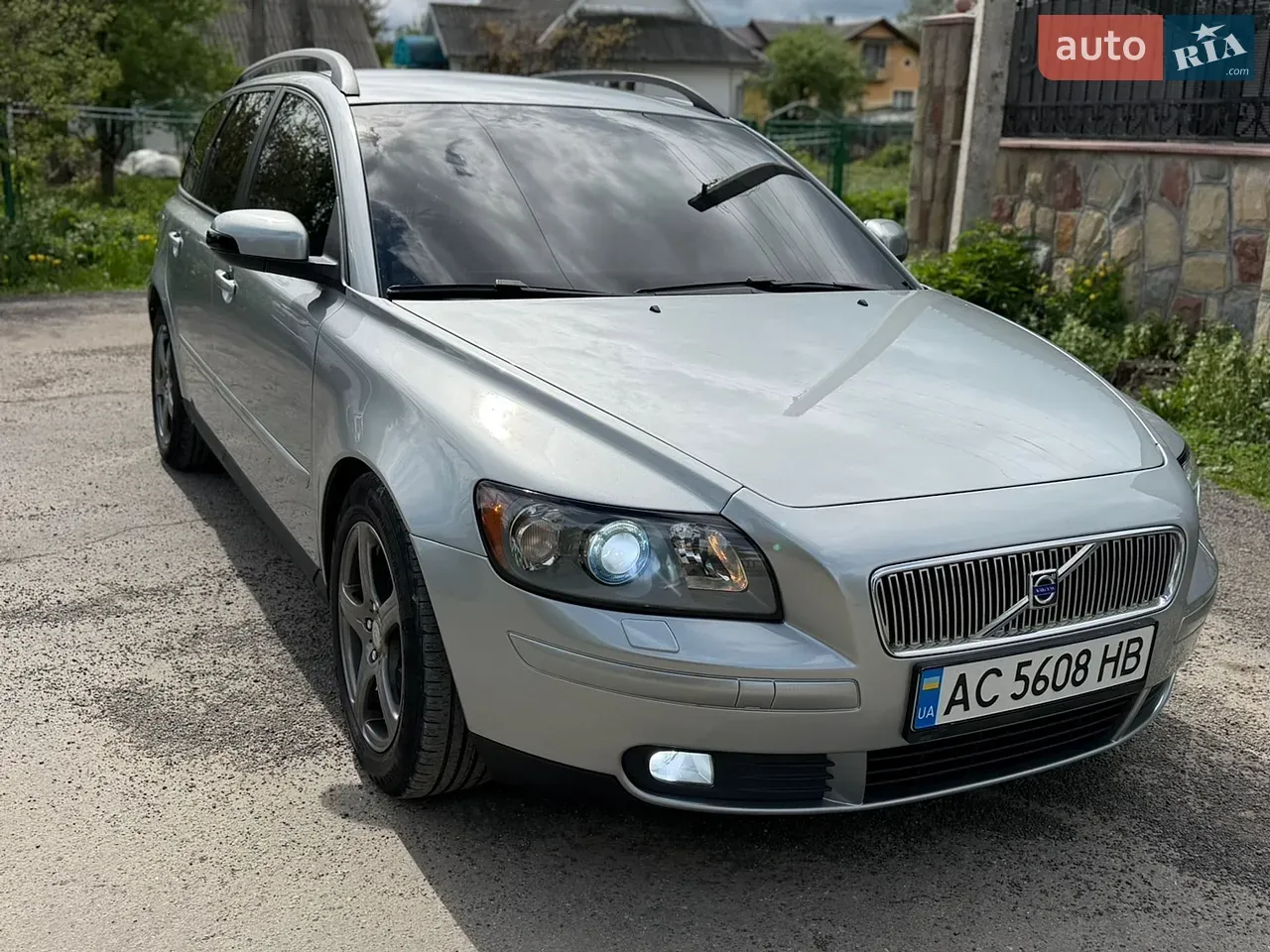 Volvo V50