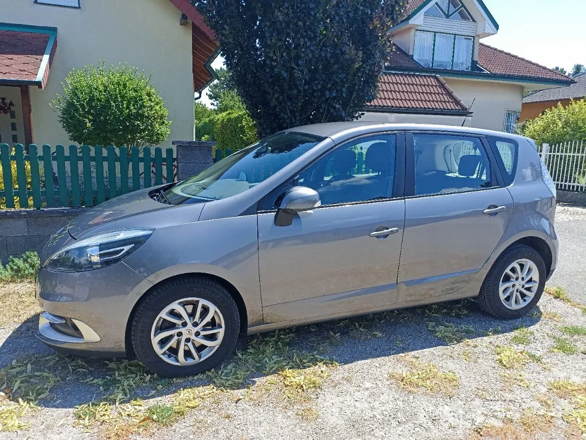 Renault Scenic 2013 photo 3
