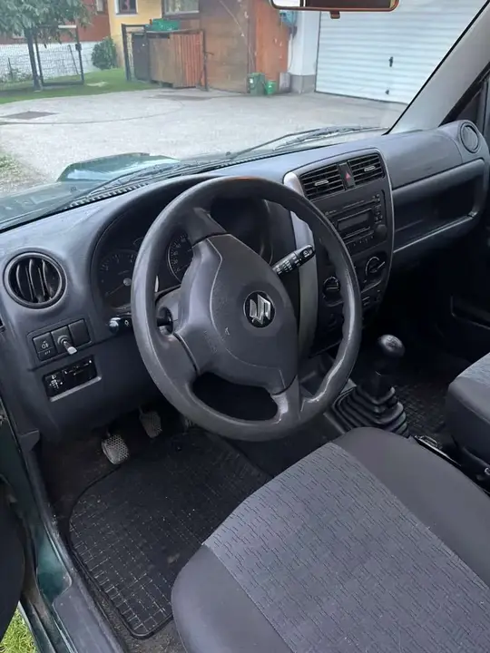 Suzuki Jimny 2005 photo 2