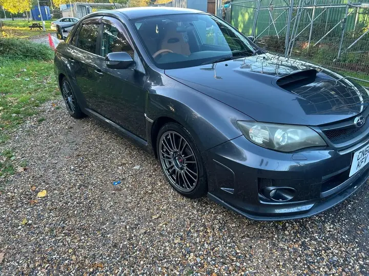 Subaru Wrx Sti 2010 photo 2