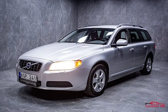 Volvo V70 2010 photo 4