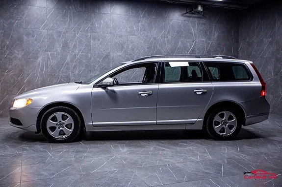 Volvo V70 2010 photo 5