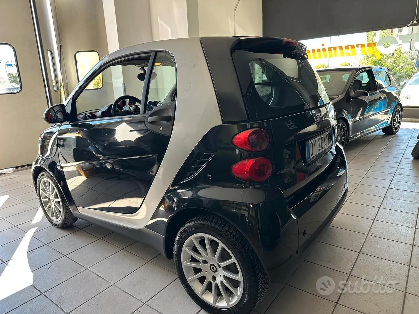 Smart Fortwo 2010 photo 3