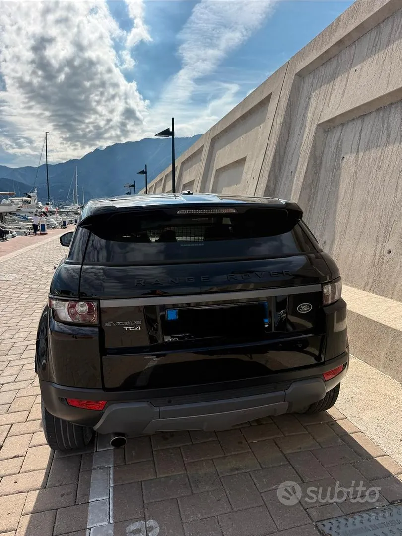 Land Rover Range Rover Evoque 2015 photo 4
