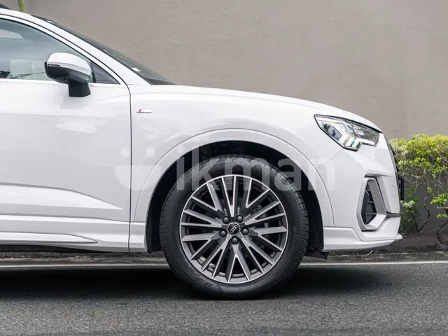 Audi Q3 2023 photo 5