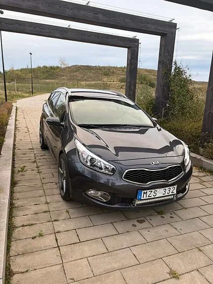 Kia Ceed 2013 photo 2