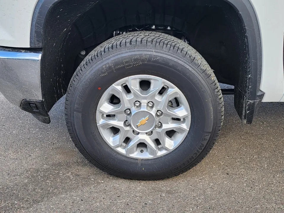 Chevrolet Silverado 2500Hd 2026 photo 4