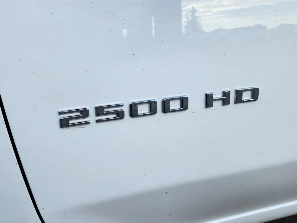 Chevrolet Silverado 2500Hd 2026 photo 5