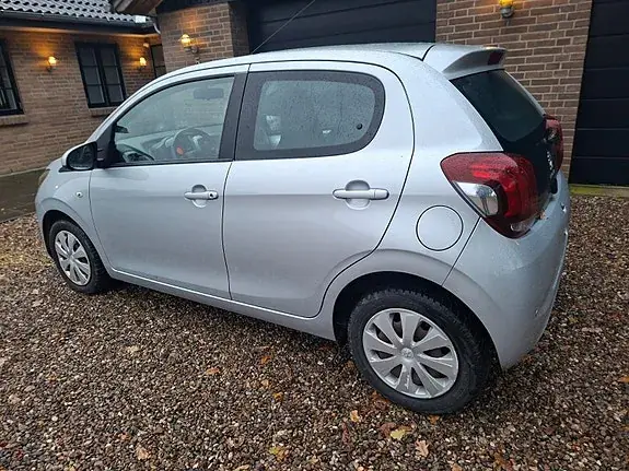Peugeot 108 2015 photo 2
