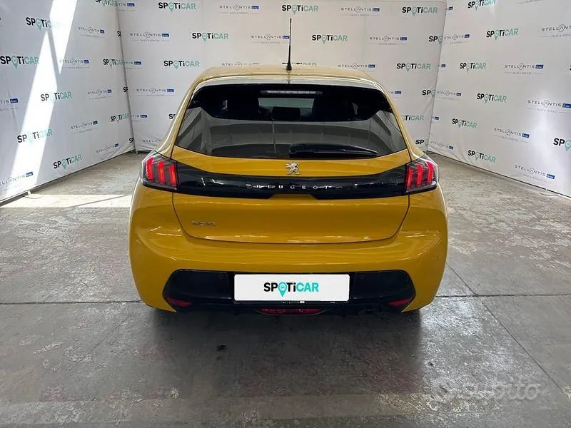 Peugeot 208 2023 photo 4
