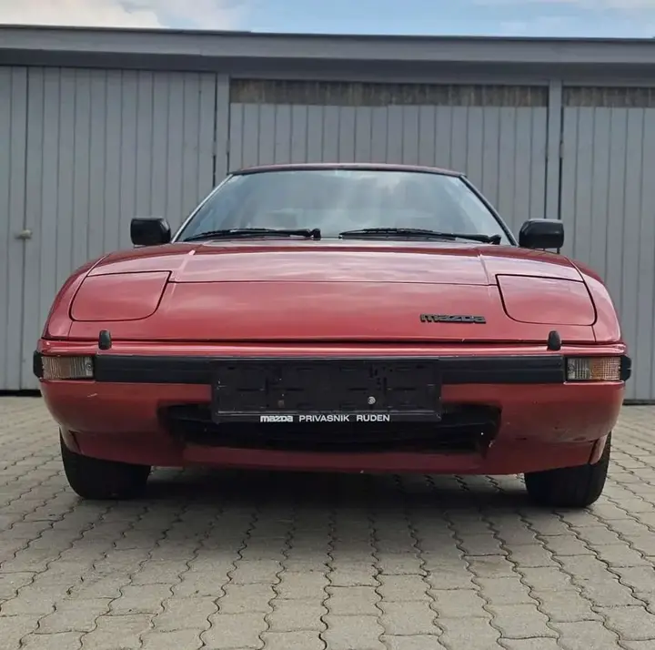 Mazda Rx-7 1982 photo 2