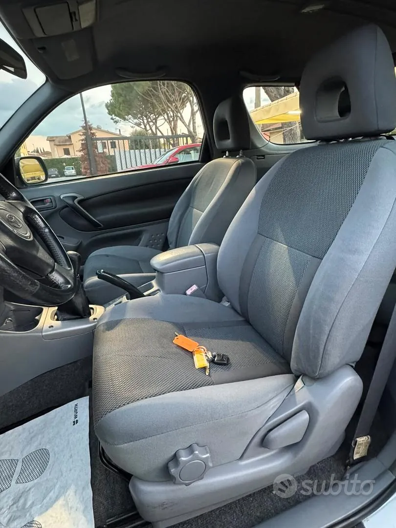 Toyota Rav4 2003 photo 5