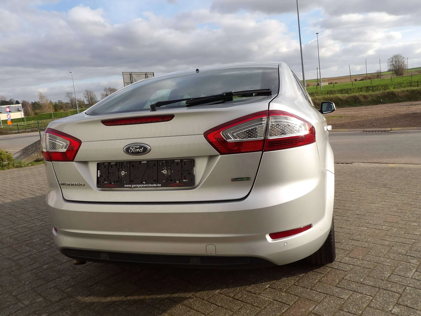 Ford Mondeo 2014 photo 3