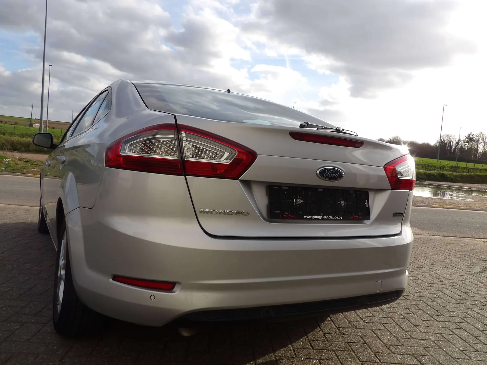 Ford Mondeo 2014 photo 4