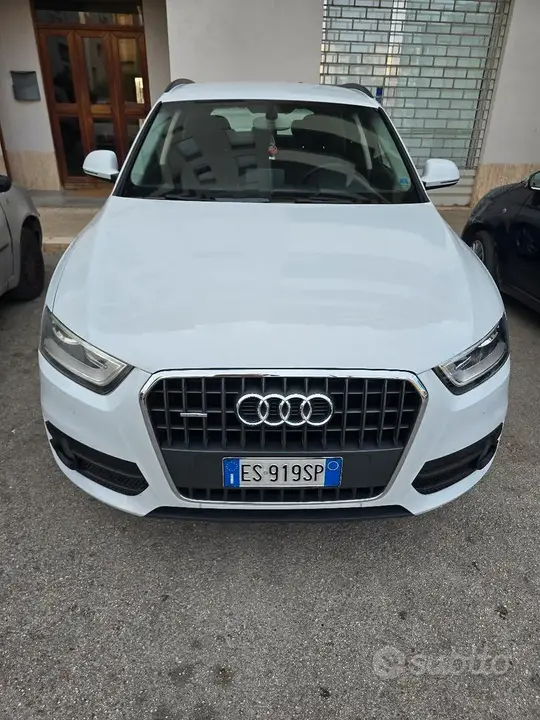 Audi Q3 2013 photo 2