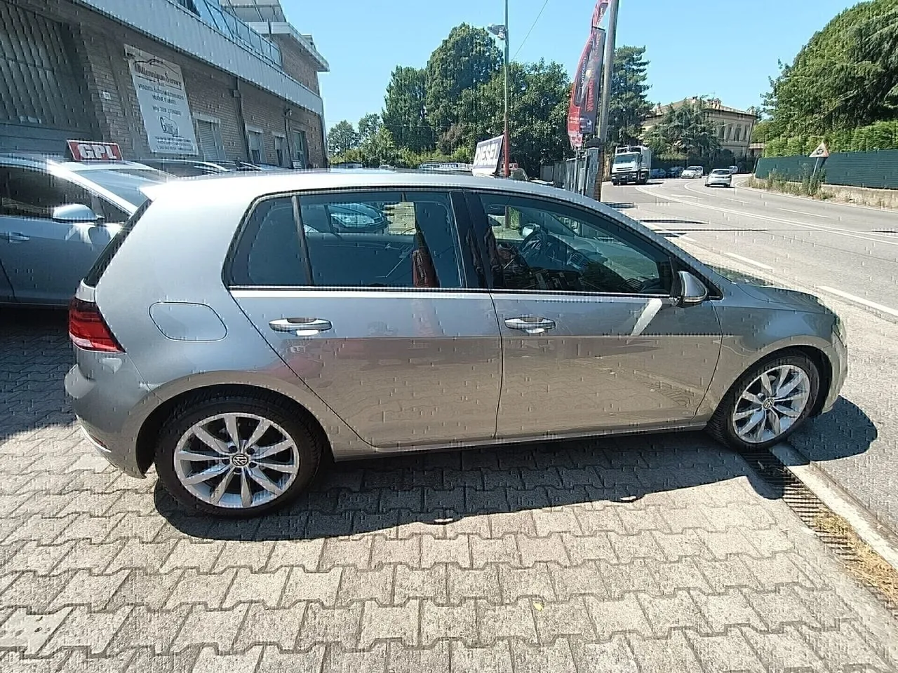 Volkswagen Golf 2018 photo 3