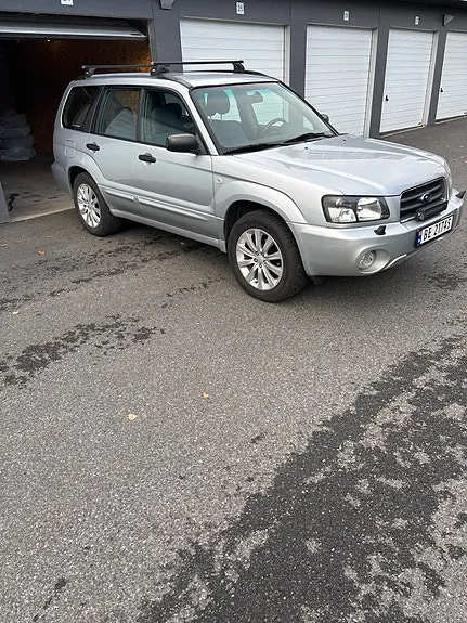 Subaru Forester 2005 photo 2