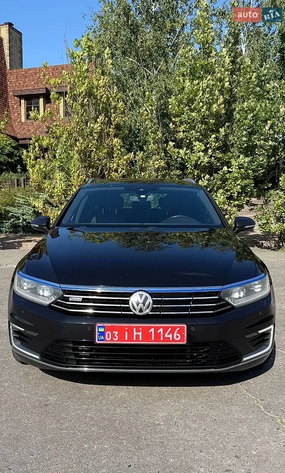 Volkswagen Passat 2016 photo 2