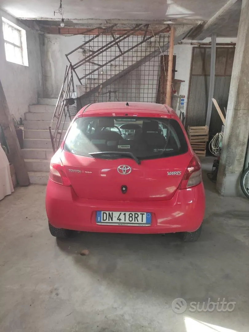 Toyota Yaris 2008 photo 2