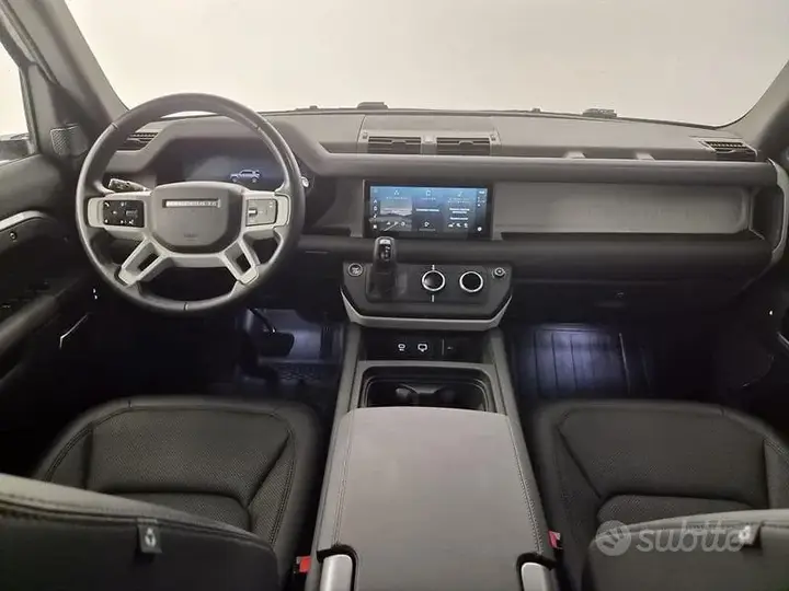 Land Rover Defender 2023 photo 4