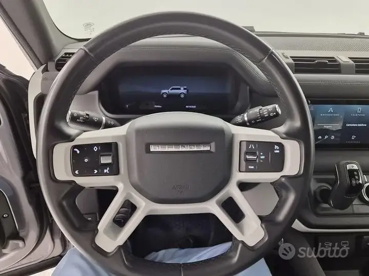 Land Rover Defender 2023 photo 3