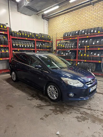 Ford Focus 2012 photo 3