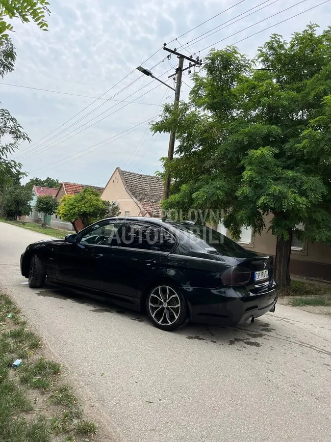 BMW 318 2005 photo 5